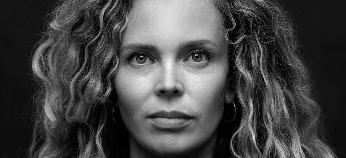 Roxane van Iperen over het Hooge nest